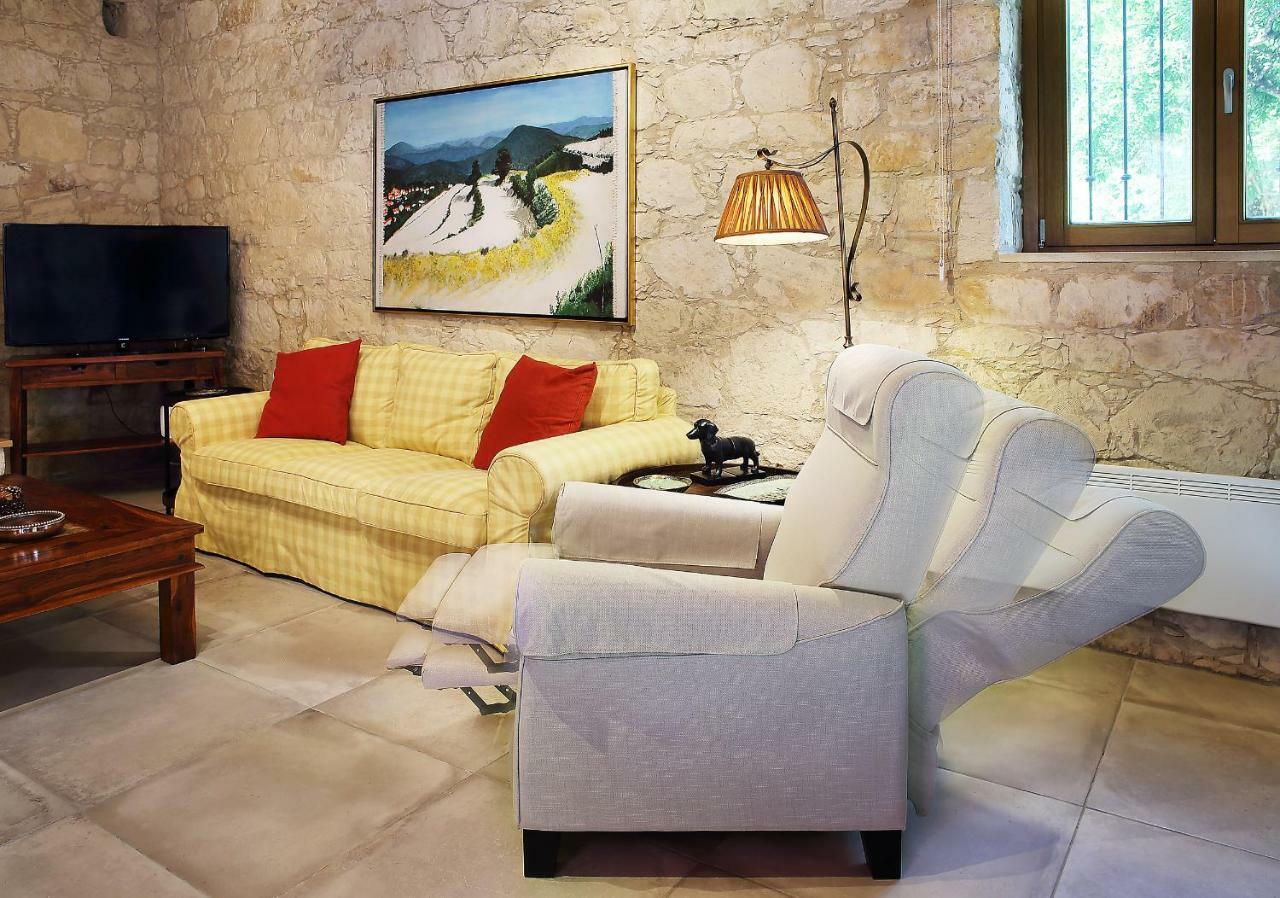 Kantara House - A Rural Retreat Of Comfort & Class! Árszosz Kültér fotó